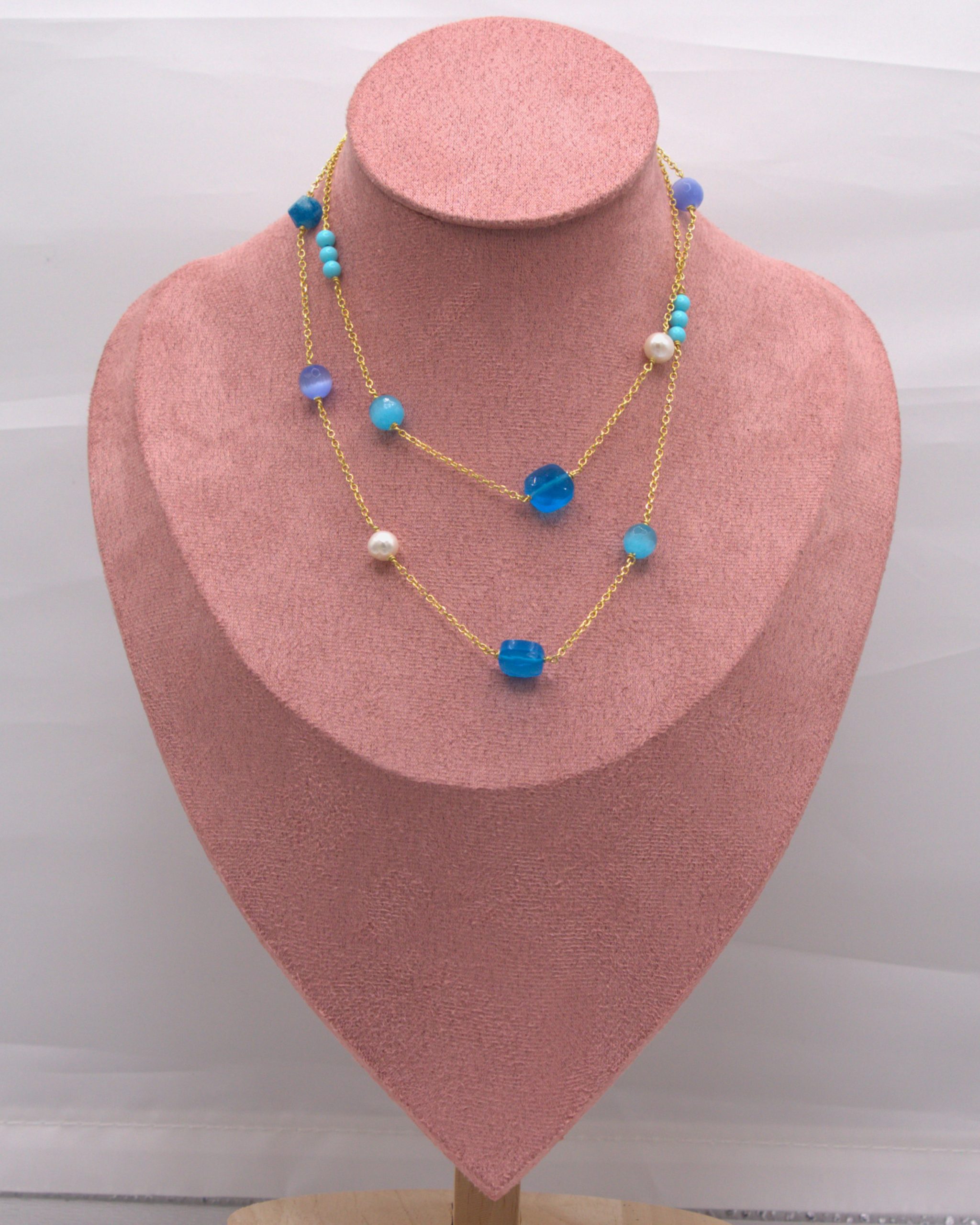 Candy Blu Mare_CCL0030010075 - Collana con perle e pietre colorate su catena dorata